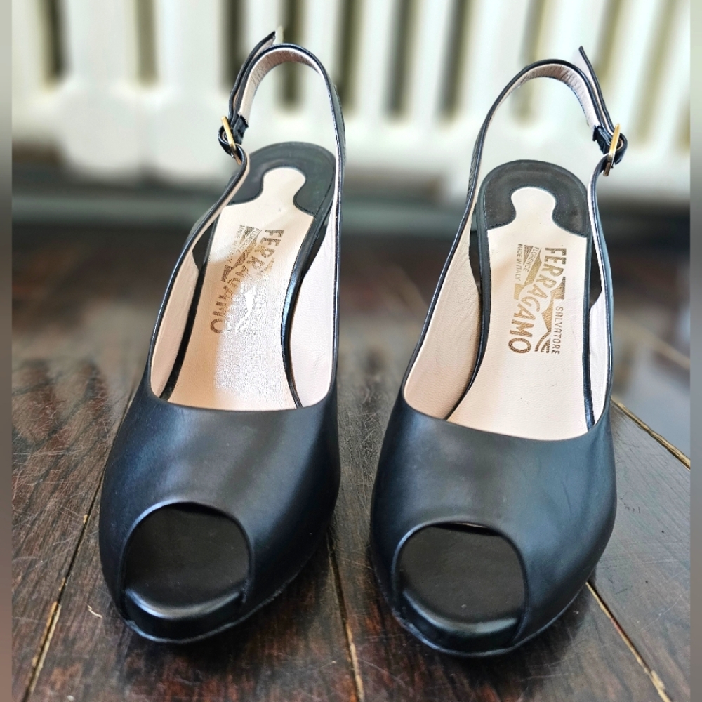 8.5 Salvatore Ferragamo Black Peep-Toe Slingback Heels Pumps - Picture 7 of 14